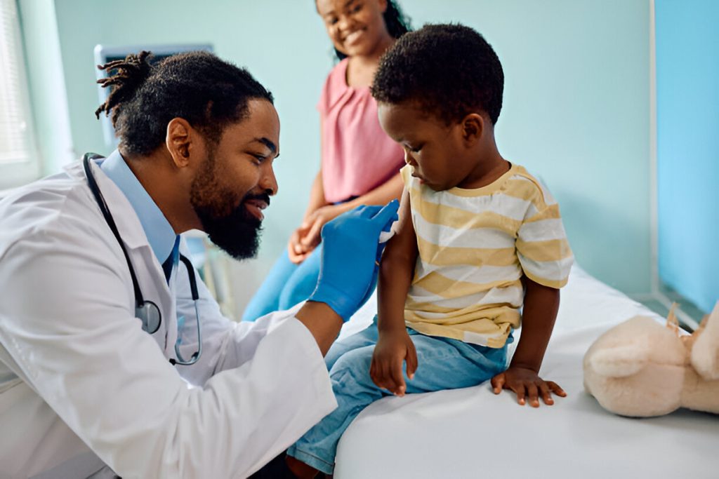 child getting Diphtheria vaccine